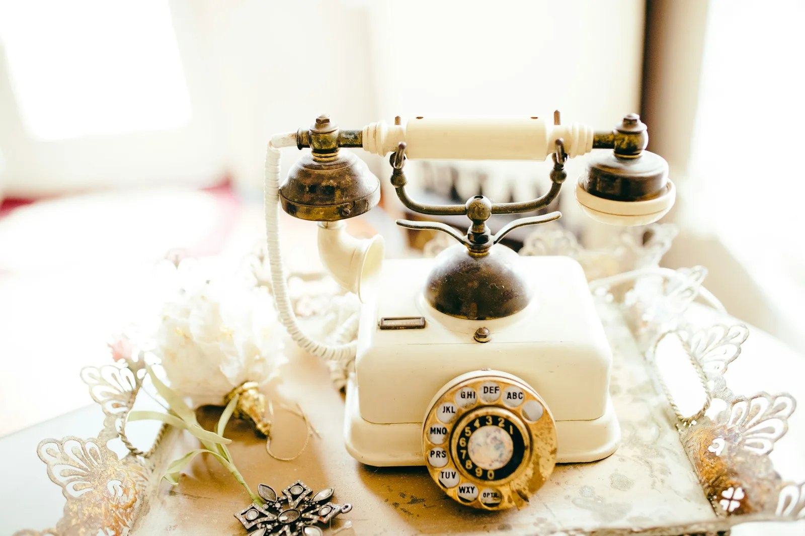 Best Digital Wedding Guest Books: 9 Options Compared